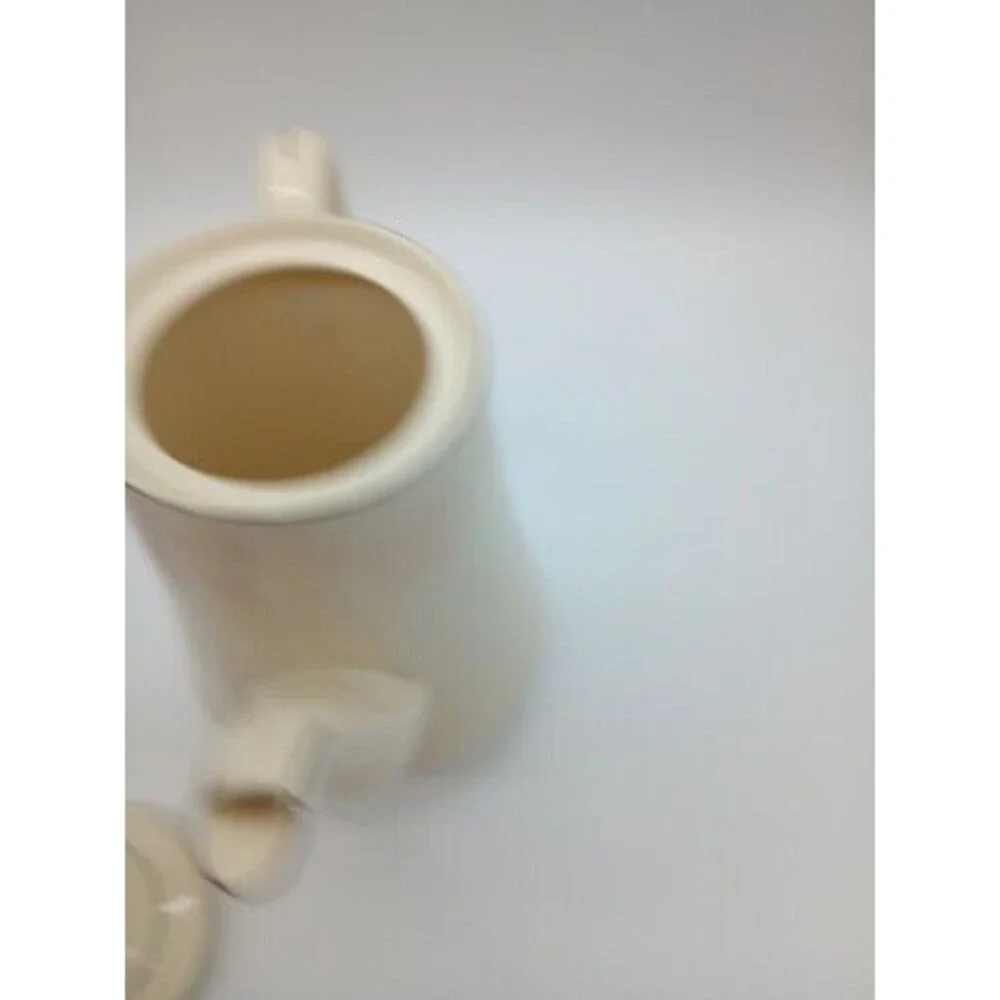Budlet Teapot Ivory Fine China Leaf Vine Pattern